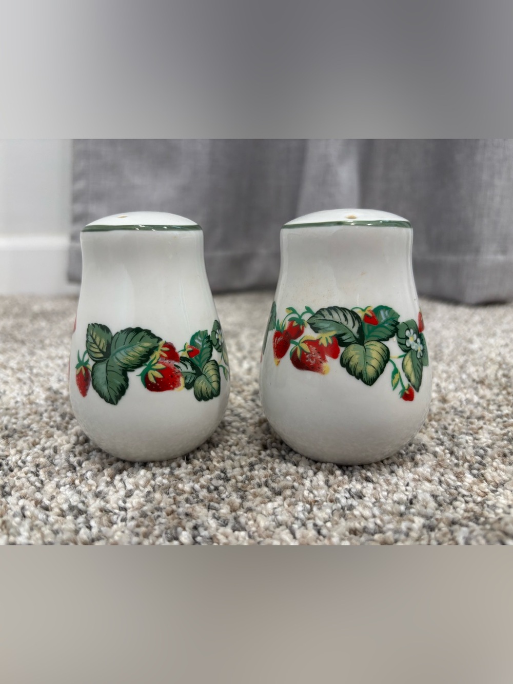 Vintage Salt & Pepper Shakers Farmhouse Country CottageCore Kitchen Collectibles